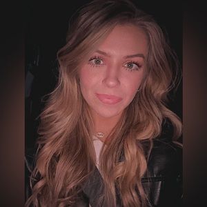 Meet your Posher, Haylie